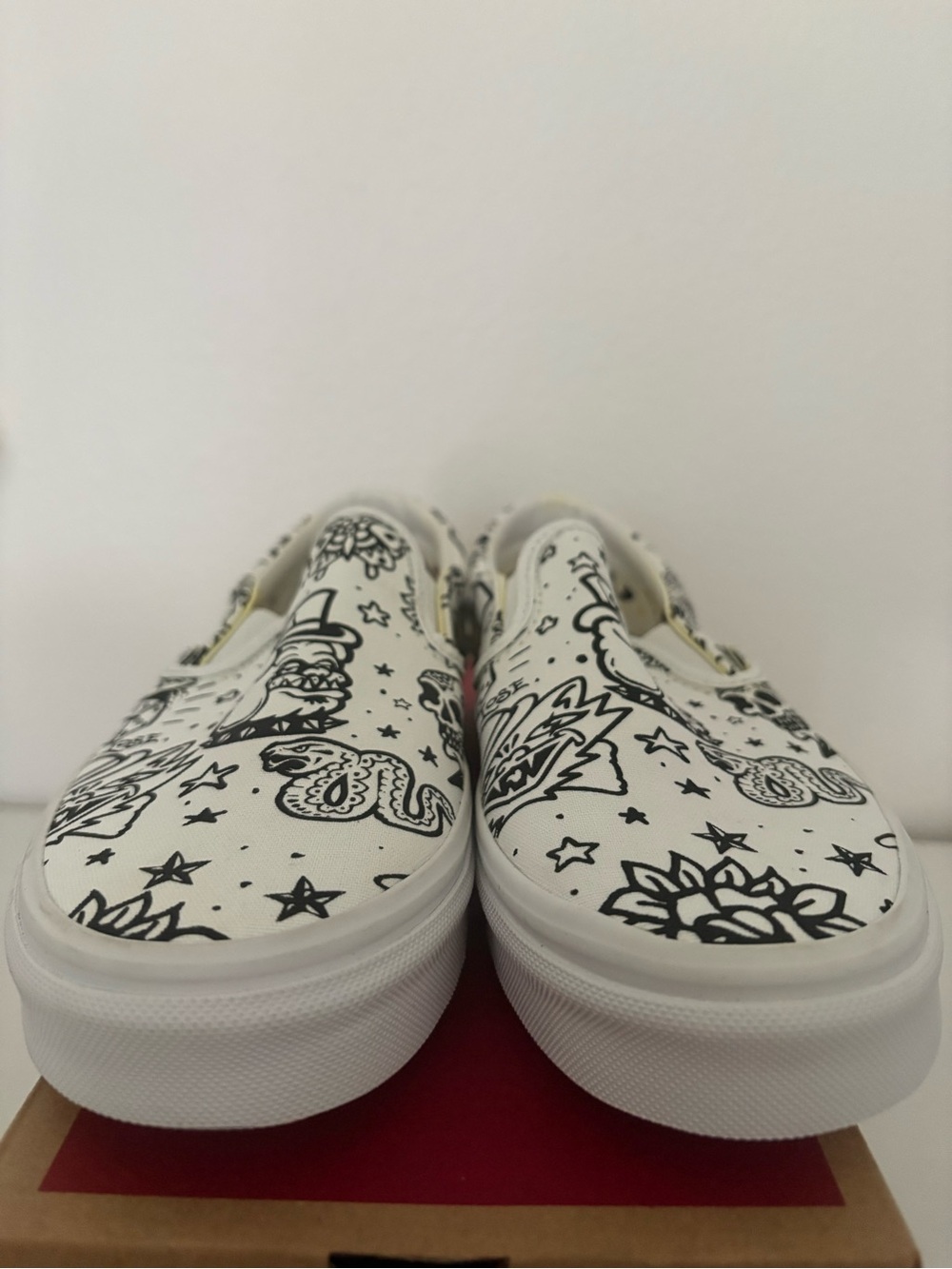 NWT- Vans White Slip-On Sneakers with Tattoo-Style Graphics-with Markers - Picture 6 of 13